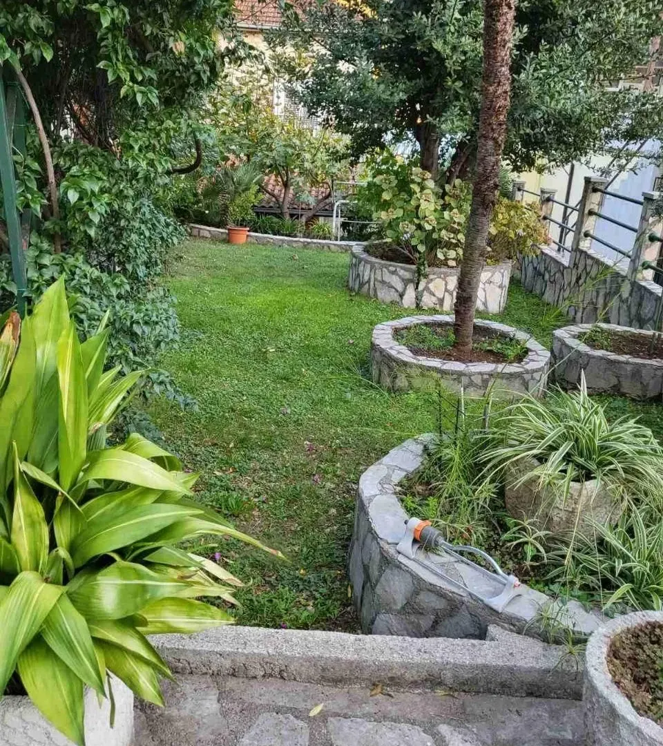 Prodaja, četvorosoban stan, 130m², Kamenari, Herceg Novi