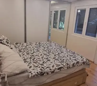 Izdavanje, dvosoban stan, 83m², Kotor, Crna Gora - image 8