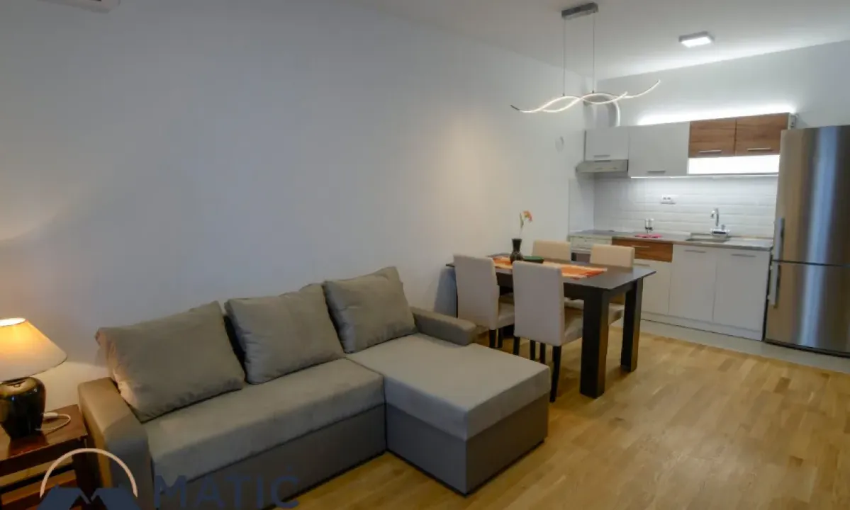 Izdavanje, jednosoban stan, 34m², Podbara, Novi Sad Sve Podlokacije