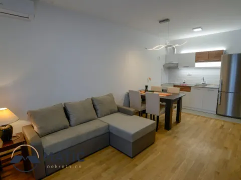 Izdavanje, jednosoban stan, 34m², Podbara, Novi Sad Sve Podlokacije