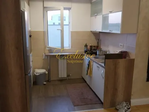 Prodaja, četvorosoban stan, 77m², Lekino Brdo, Voždovac Sve Podlokacije - image 18