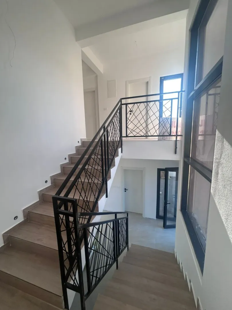 Prodaja, kuća, 225m², Polje, Bar