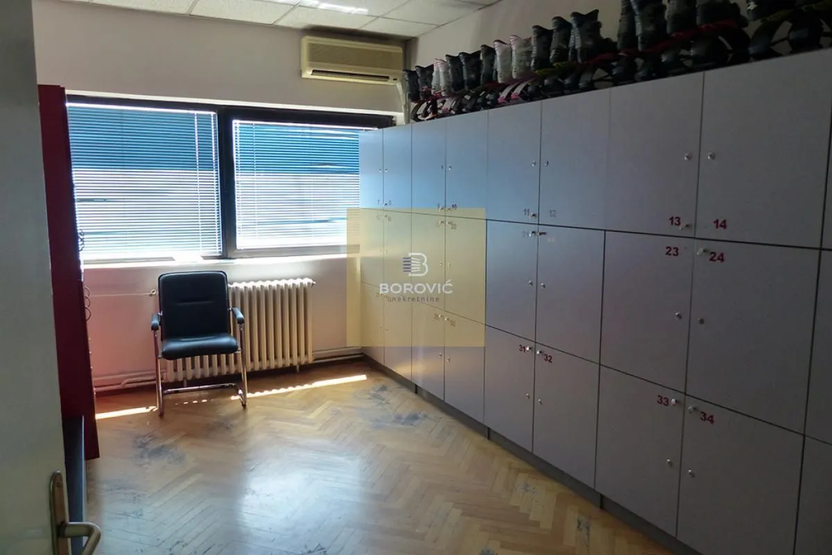 Sale, office space, 273m², Banovo Brdo, Beograd