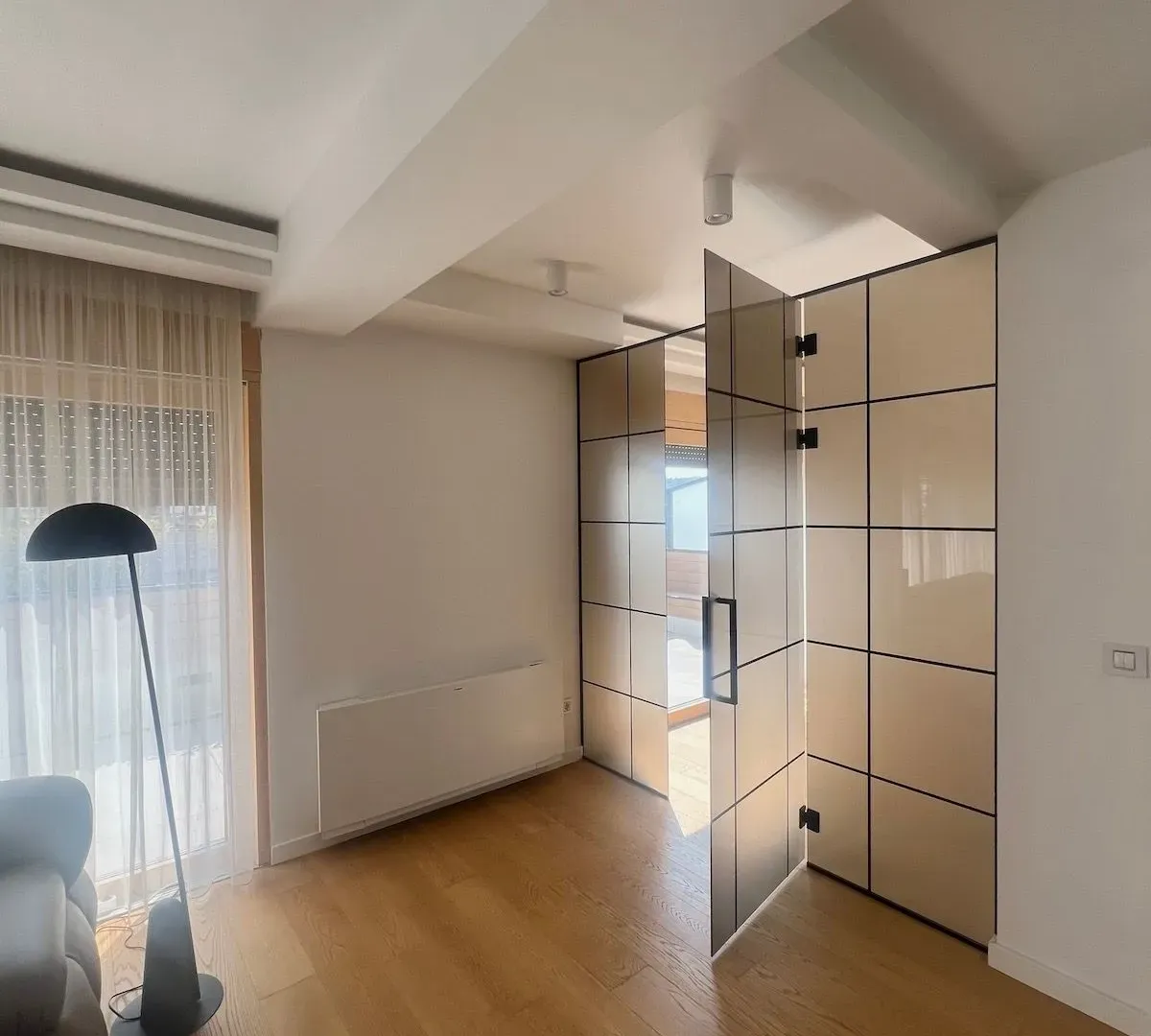 Rent, four bedroom apartment, 237m², Vračar Hram, Vračar Sve Podlokacije