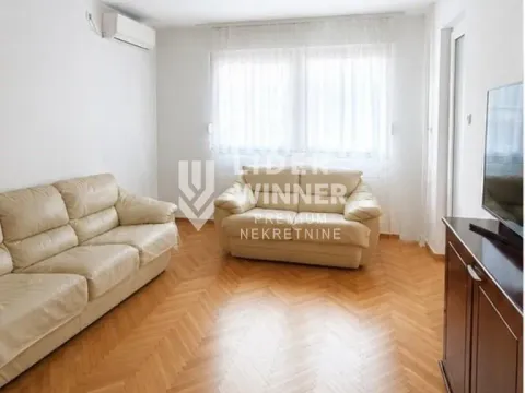 Prodaja, trosoban stan, 76m², Vračar Sve Podlokacije, Beograd - image 1