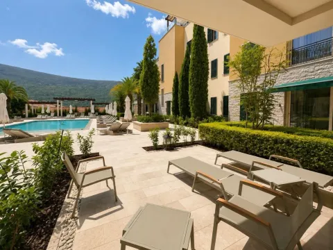 Prodaja, jednosoban stan, 90m², Đenovići, Herceg Novi - image 2