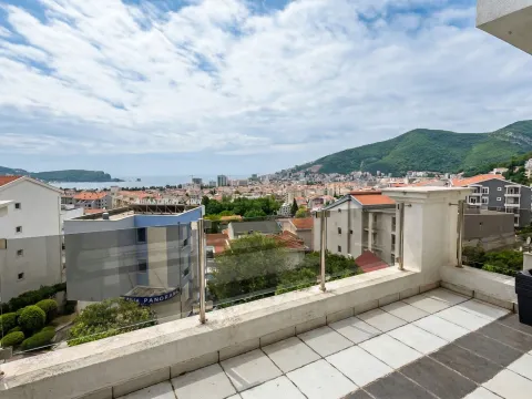 Prodaja, dvosoban stan, 68m², Budva, Crna Gora - image 12