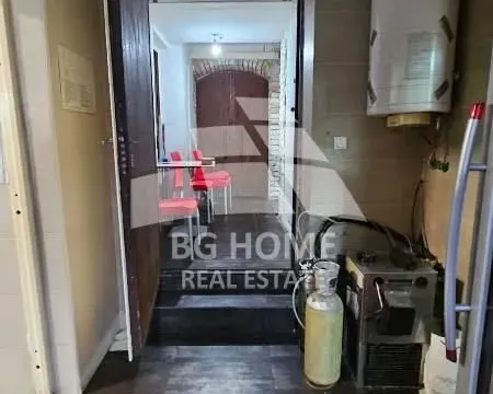 Izdavanje, poslovni prostor, 80m², Cvetni Trg, Vračar Sve Podlokacije - image 6