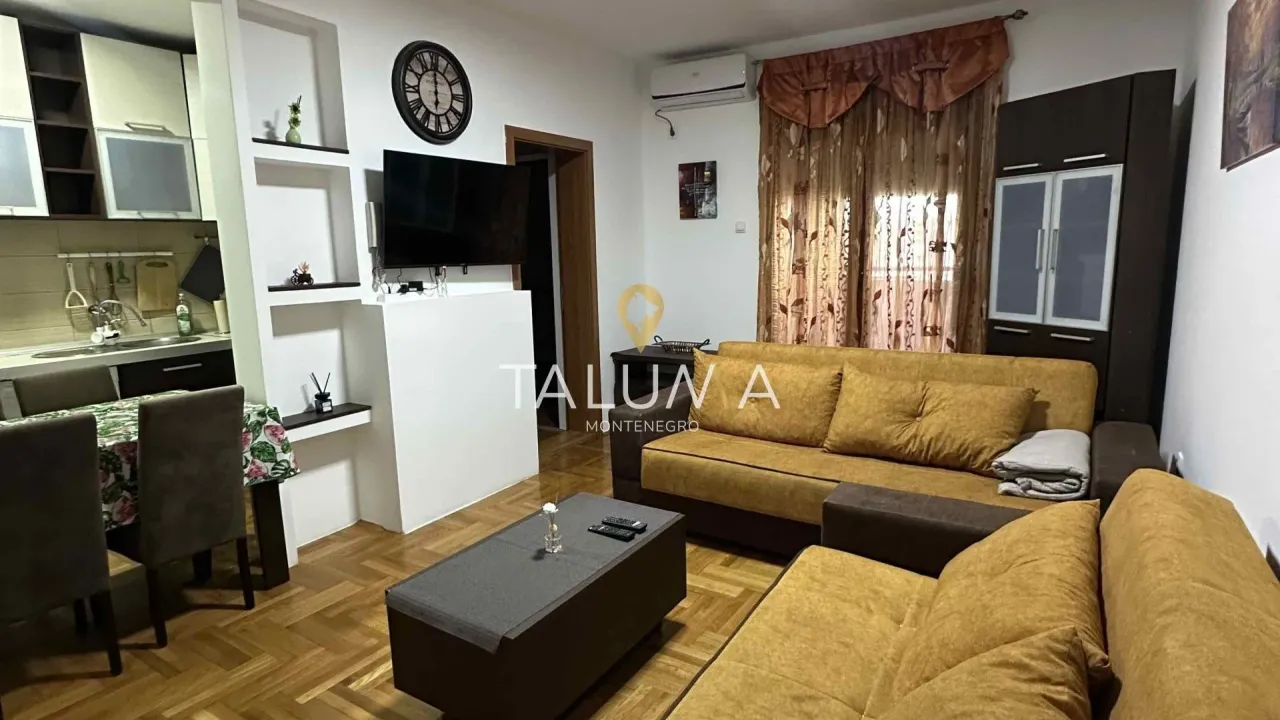 Izdavanje, dvosoban stan, 56m², Tuški Put, Podgorica