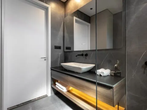 Sale, one bedroom apartment, 56m², Lastva Grbaljska, Kotor - image 2