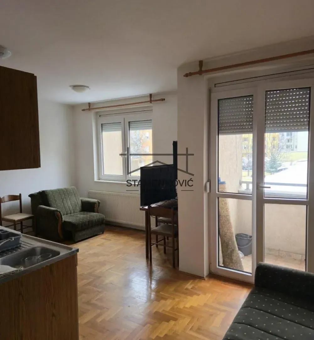 Izdavanje, stan, 29m², Detelinara, Novi Sad Sve Podlokacije