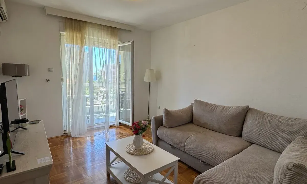 Prodaja, jednosoban stan, 50m², Petrovac, Budva