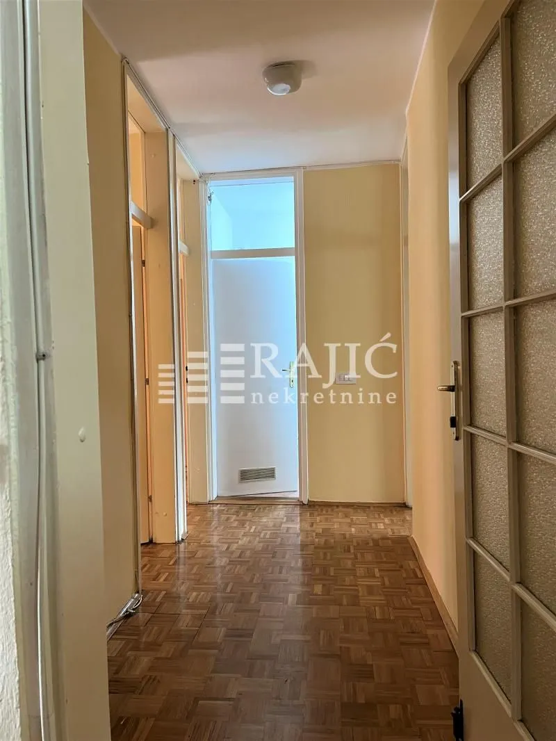 Rent, four bedroom apartment, 117m², Vračar Centar, Vračar Sve Podlokacije