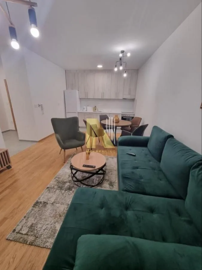 Izdavanje, dvosoban stan, 57m², Adamovićevo Naselje, Novi Sad Sve Podlokacije