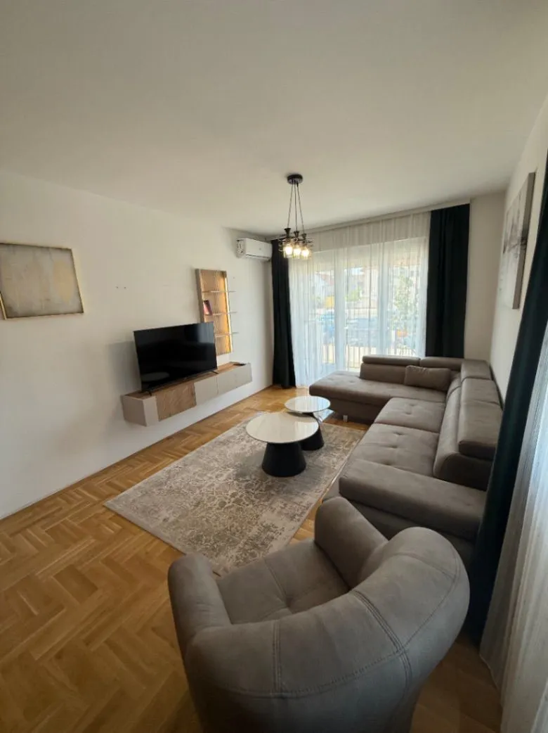Rent, one bedroom apartment, 48m², Stari Aerodrom, Podgorica