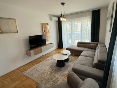 Rent, one bedroom apartment, 48m², Stari Aerodrom, Podgorica - image 7