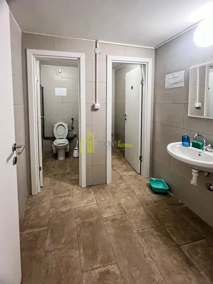Rent, office space, 294m², Blok 5, Podgorica