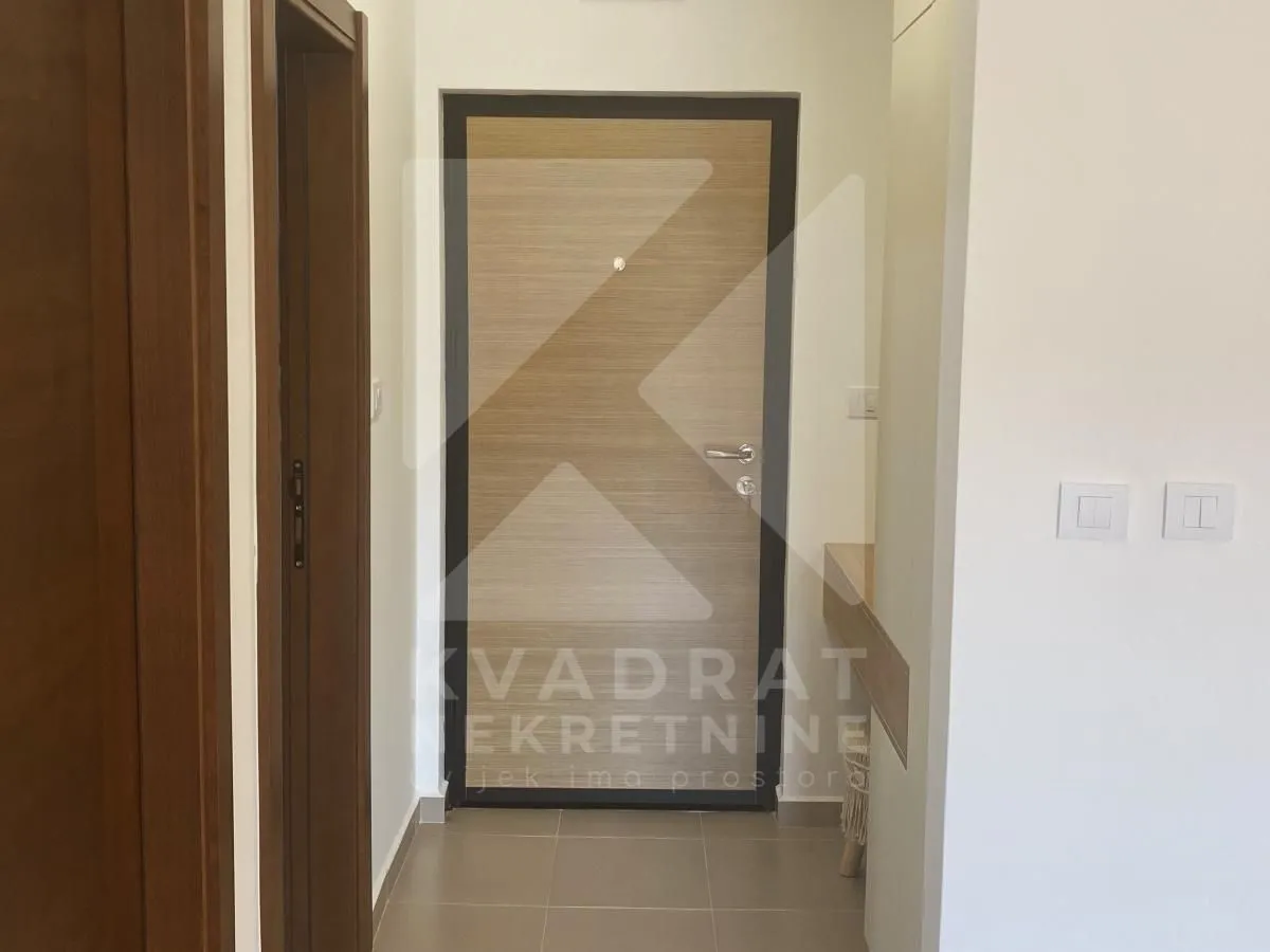 Izdavanje, jednosoban stan, 43m², Tuški Put, Podgorica