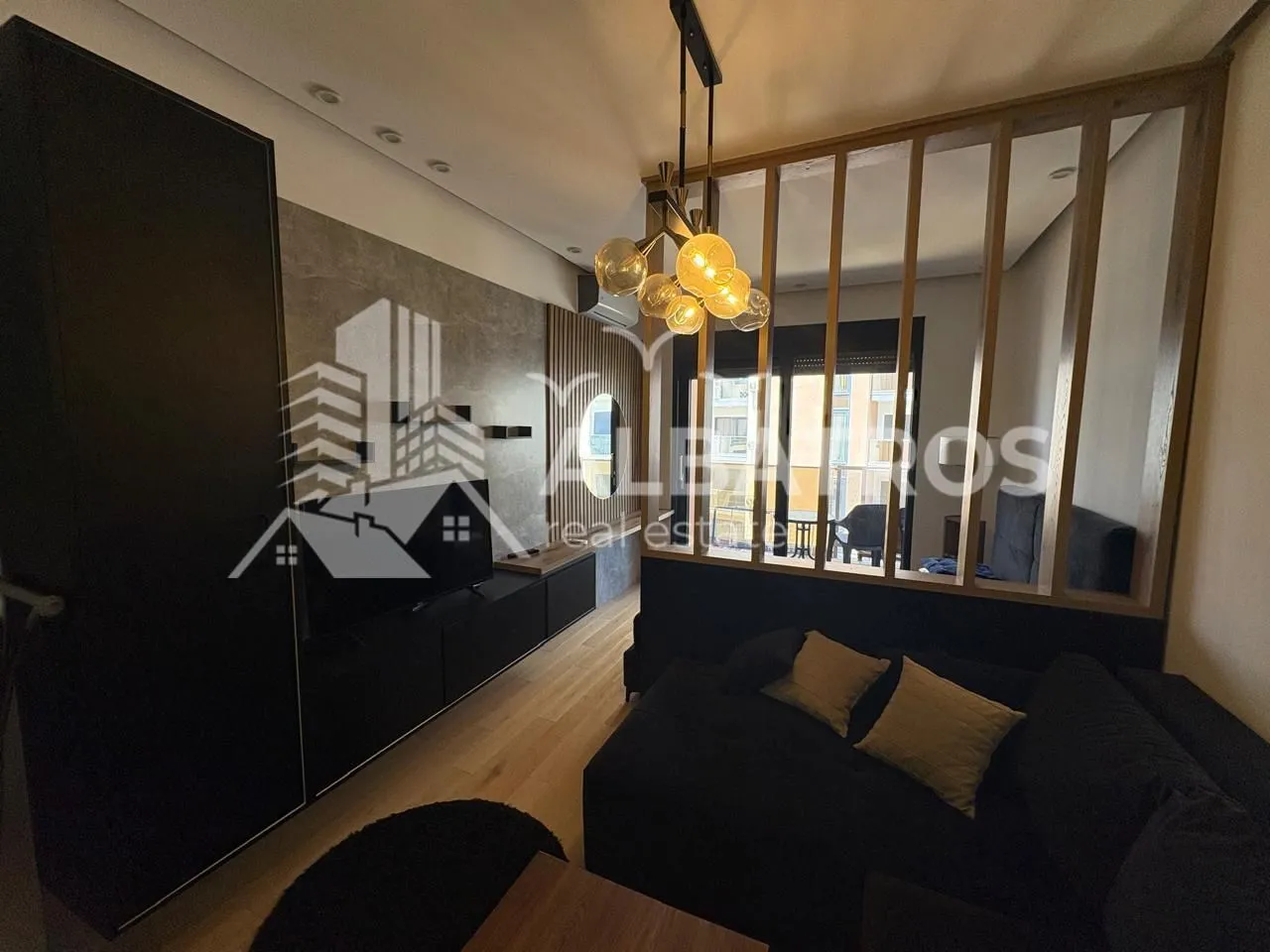 Izdavanje, jednosoban stan, 36m², Soho City, Bar