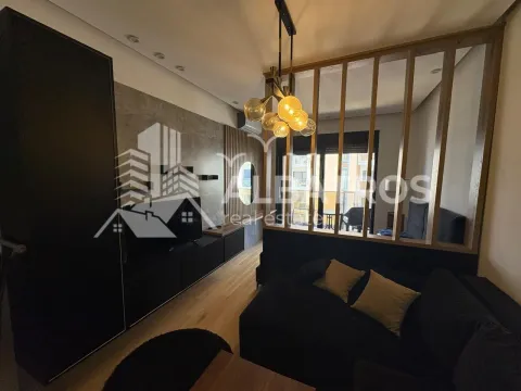 Izdavanje, jednosoban stan, 36m², Soho City, Bar - image 1