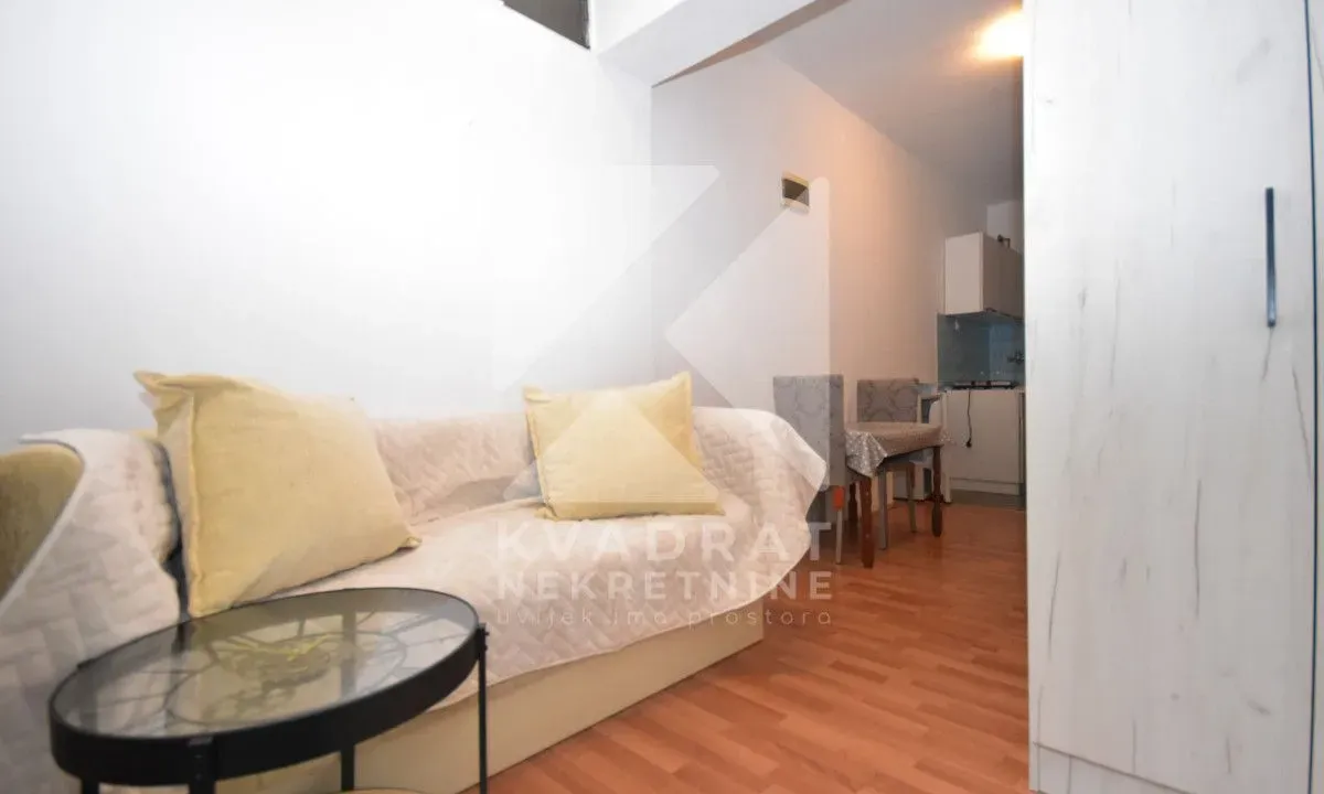 Rent, studio apartment, 25m², Stari Aerodrom, Podgorica