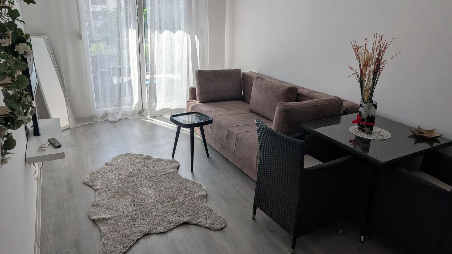 Rent, studio apartment, 25m², Stari Aerodrom, Podgorica