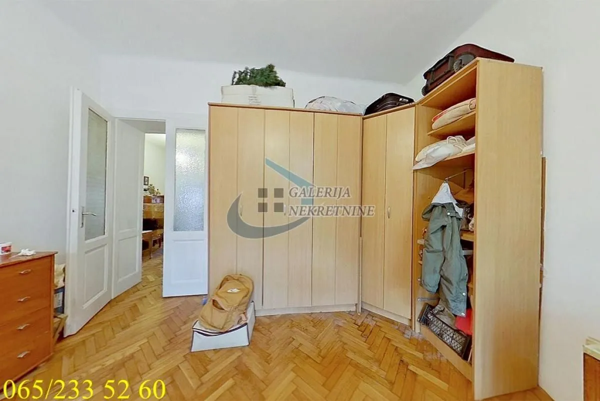 Prodaja, četvorosoban stan, 104m², Stari Grad, Beograd