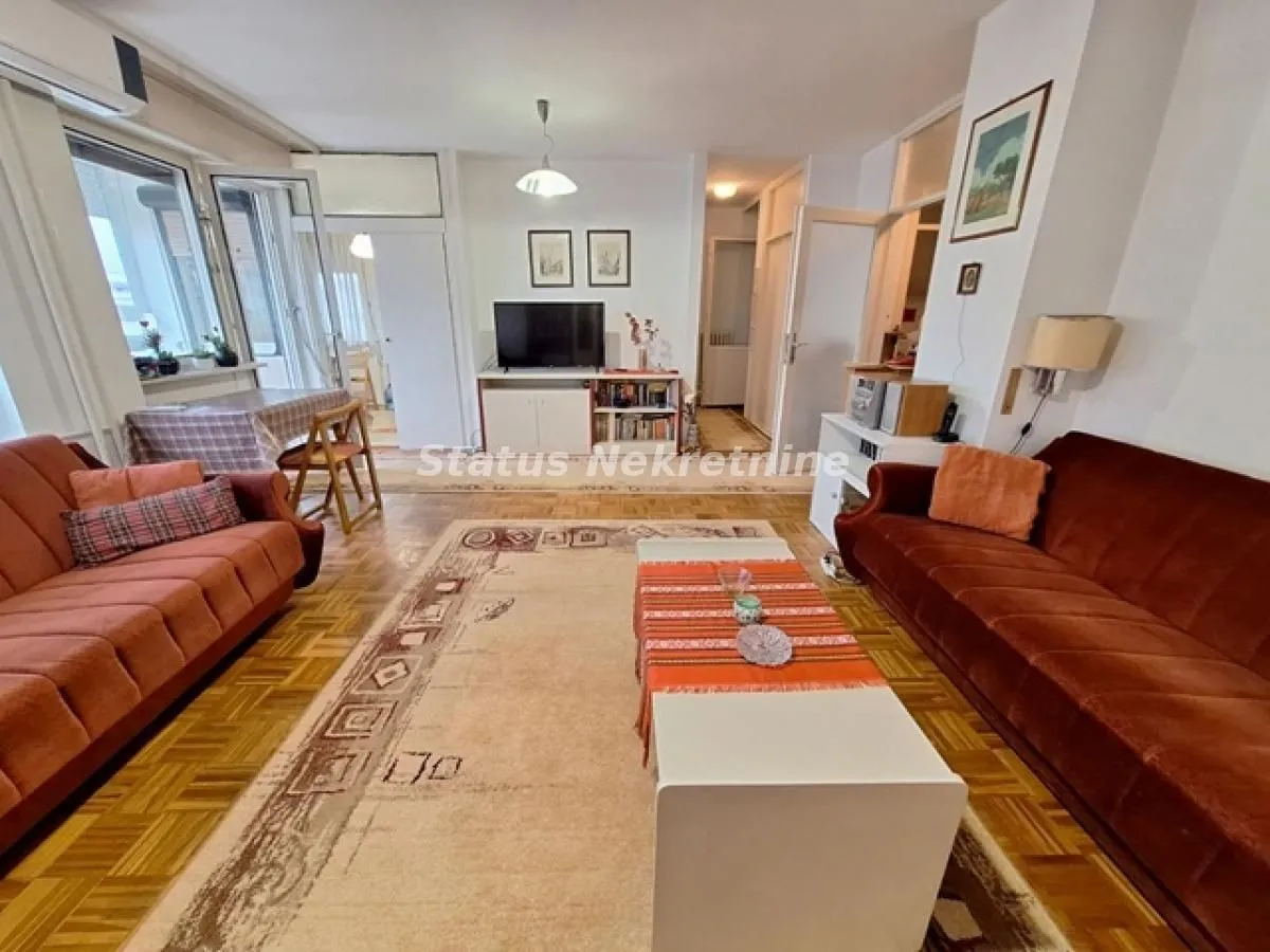 Rent, one bedroom apartment, 49m², Bulevar Oslobodjenja, Novi Sad Sve Podlokacije