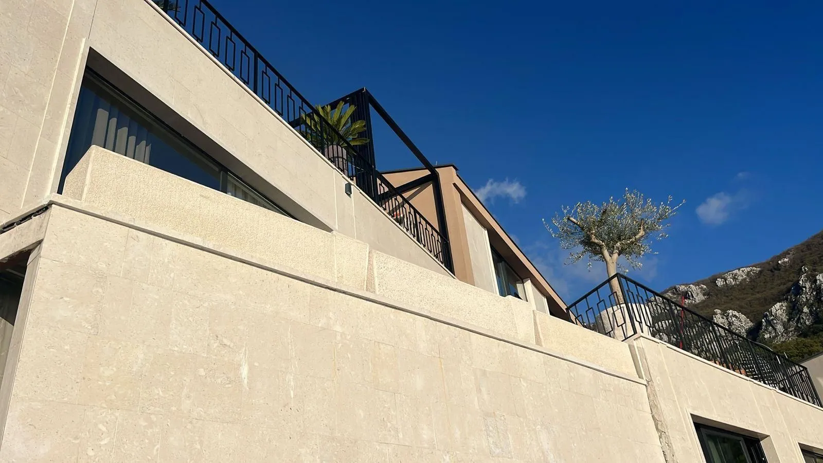 Sale, house, 257m², Kuljače, Budva