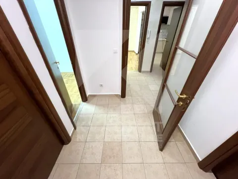 Izdavanje, dvosoban stan, 82m², City Kvart, Podgorica - image 10