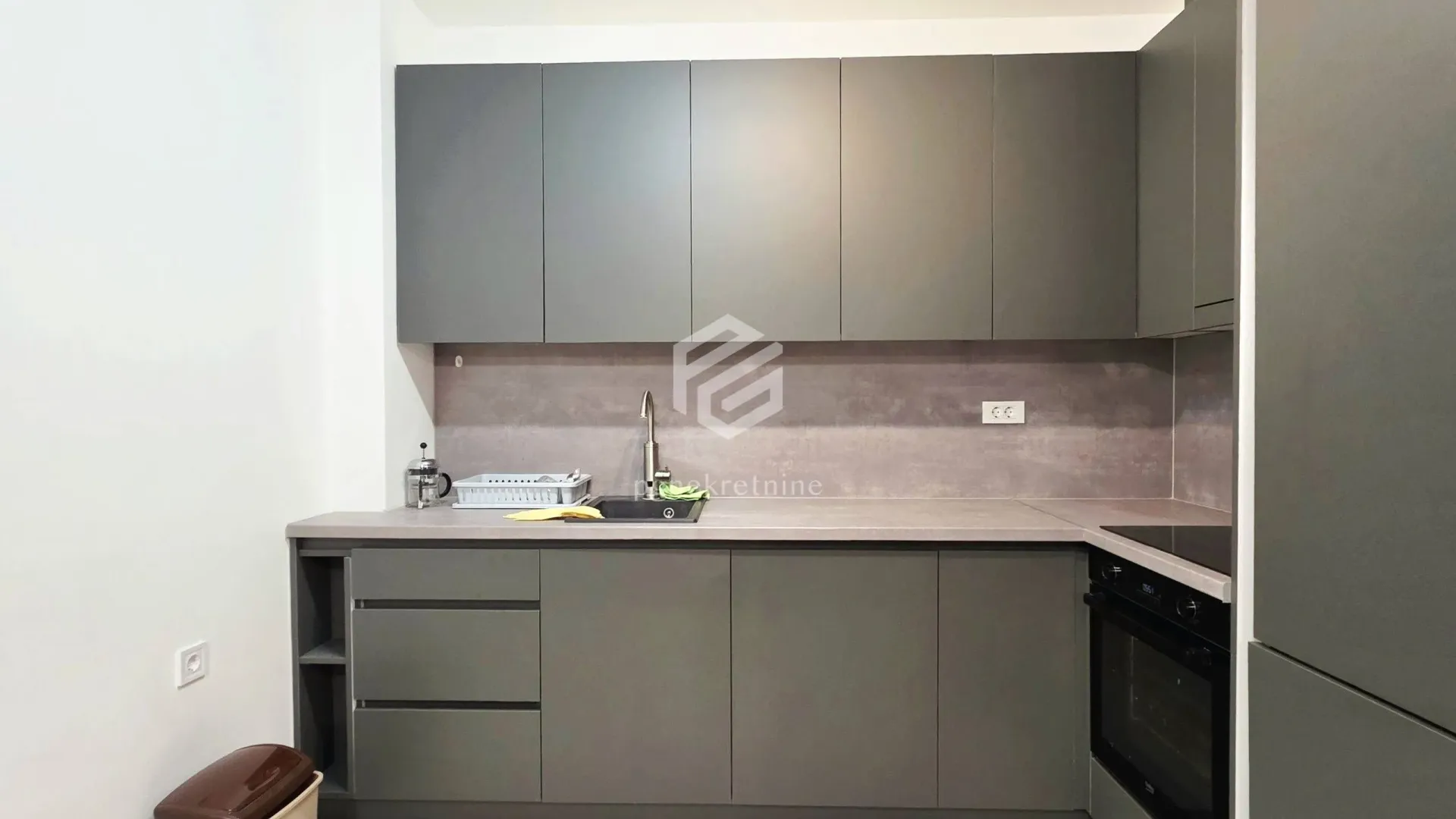 Rent, two bedroom apartment, 69m², City Kvart, Podgorica