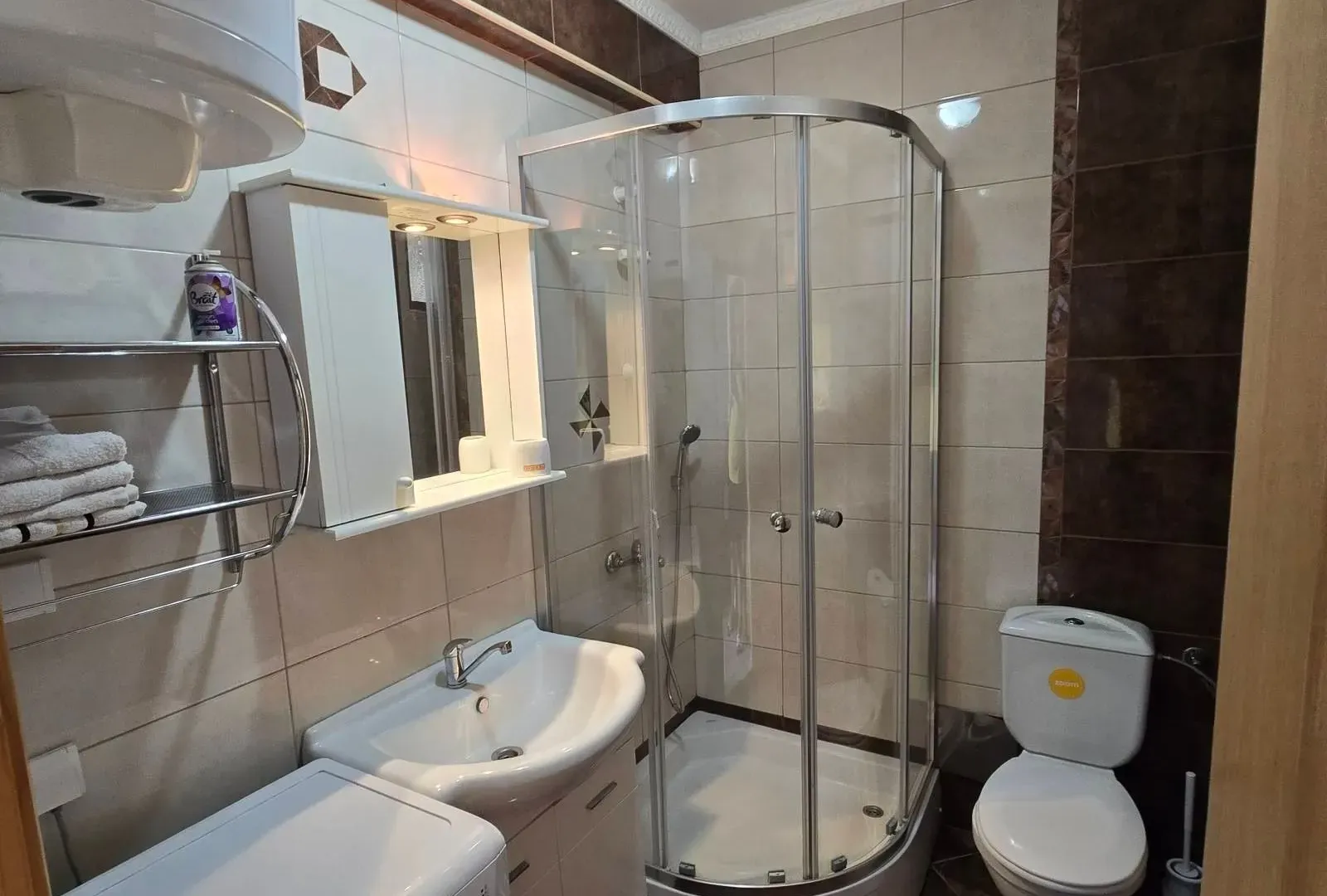 Izdavanje, jednosoban stan, 50m², Centar, Tivat