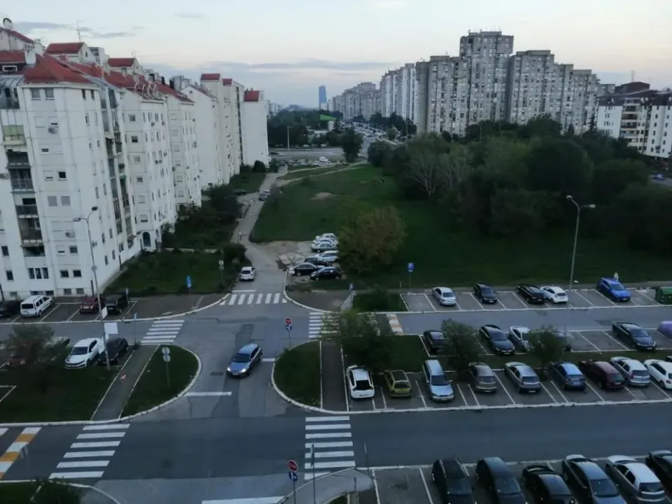 Rent, three bedroom apartment, 90m², Novi Beograd Blok 72, Novi Beograd Sve Podlokacije