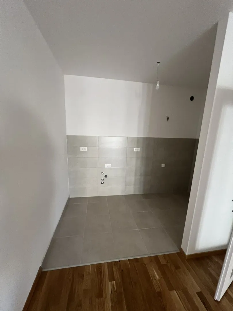 Izdavanje, dvosoban stan, 62m², Zabjelo, Podgorica