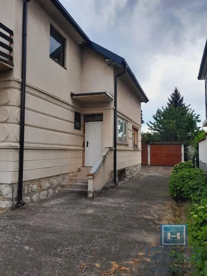 Prodaja, kuća, 250m², Centar, Ćuprija