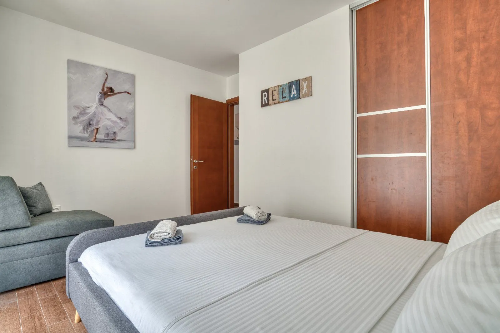 Rent, one bedroom apartment, 51m², Rafailovići, Budva