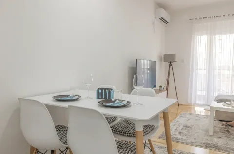 Rent, one bedroom apartment, 42m², Tuški Put, Podgorica - image 10