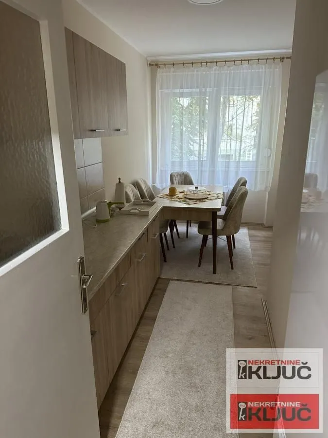 Prodaja, dvosoban stan, 54m², Rotkvarija, Novi Sad Sve Podlokacije
