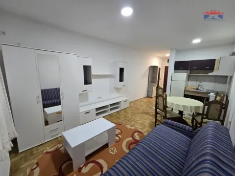 Rent, studio apartment, 27m², Telep, Novi Sad Sve Podlokacije - image 1