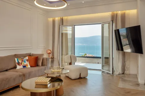 Rent, three bedroom apartment, 149m², Donja Lastva, Tivat - image 7