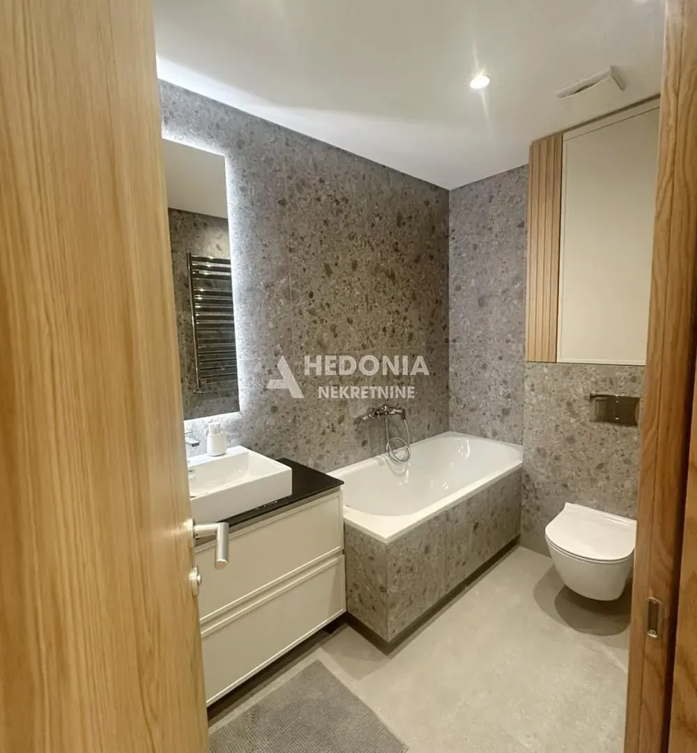 Rent, office space, 94m², Kalenić Pijaca, Vračar Sve Podlokacije