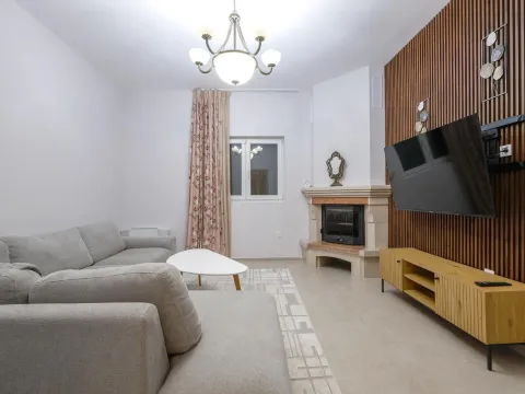 Sale, house, 198m², Dumidran, Tivat - image 26