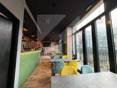 Prodaja, poslovni prostor, 77m², Stari Aerodrom, Podgorica - image 9