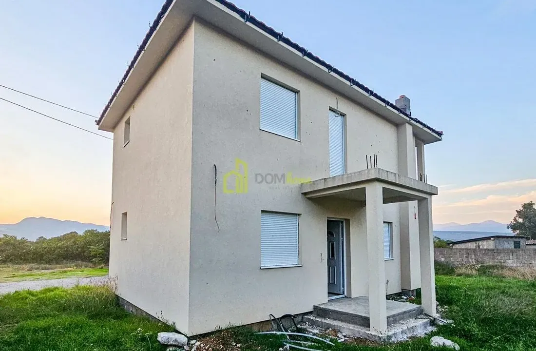 Prodaja, kuća, 120m², Dahna, Podgorica
