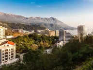 Izdavanje, dvosoban stan, 80m², Bečići, Budva - image 11