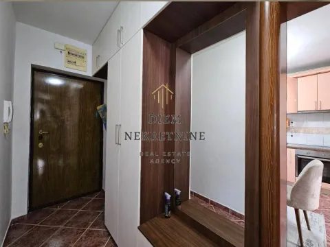 Rent, one bedroom apartment, 55m², Centar, Bar - image 9