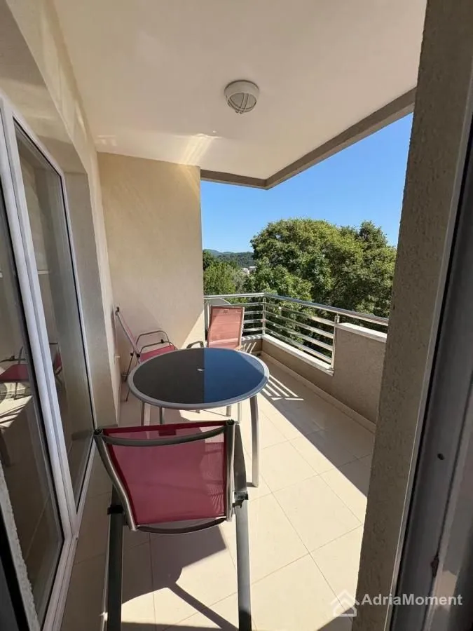 Sale, two bedroom apartment, 79m², Petrovac, Budva