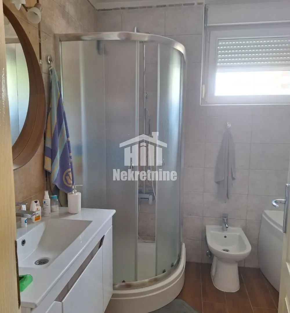Sale, house, 266m², Lekino Brdo, Voždovac Sve Podlokacije