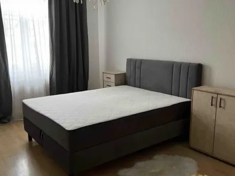 Rent, four bedroom apartment, 135m², Savski Venac, Beograd - image 11