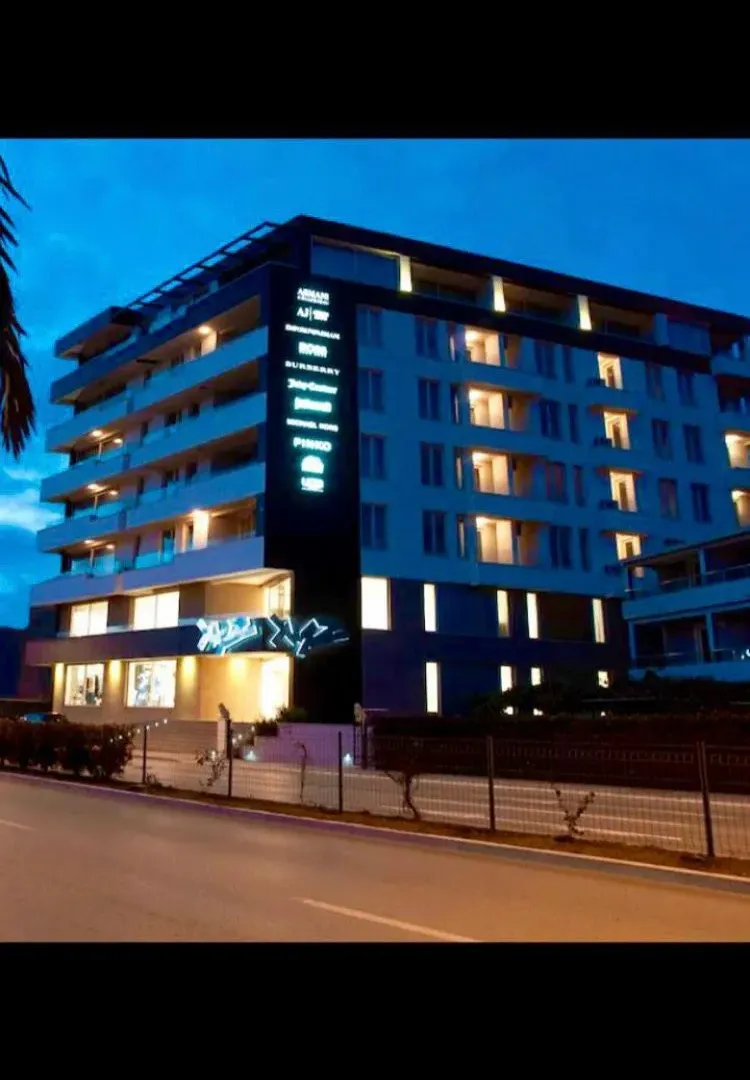 Rent, one bedroom apartment, 55m², Bulevar, Budva